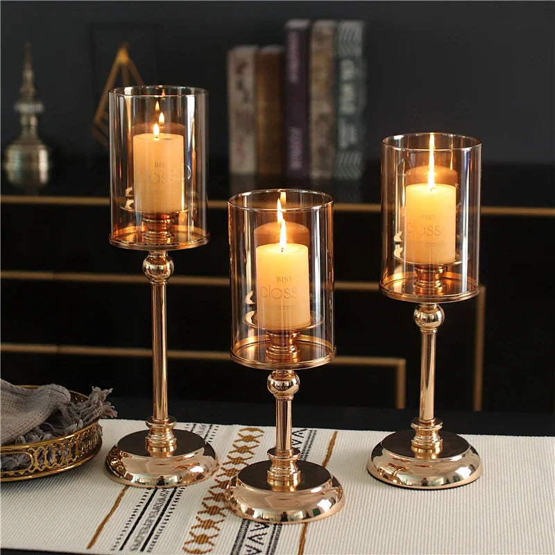 Gouden Glazen Kandelaar – Tijdloze Elegantie voor Elk Interieur